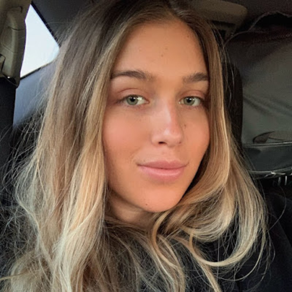 Meet your Posher, Emily